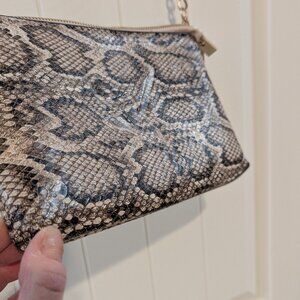 KLUTCH Snakeskin (faux) crossbody- NWOT | Metal detail Strap